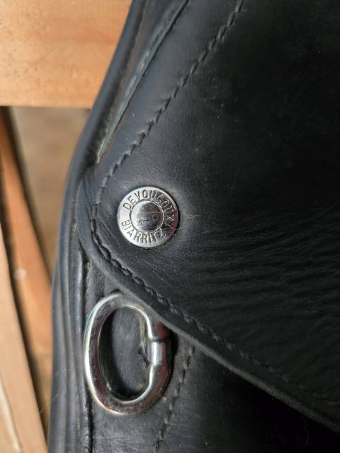 Selle de dressage Devoucoux Makila 