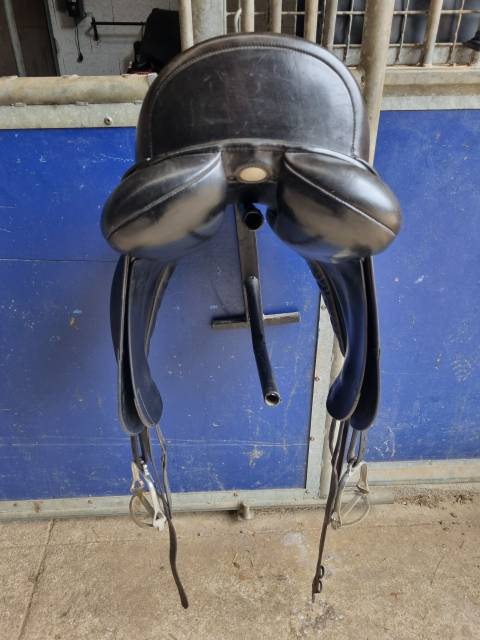 Selle dressage Isabelle Werth 