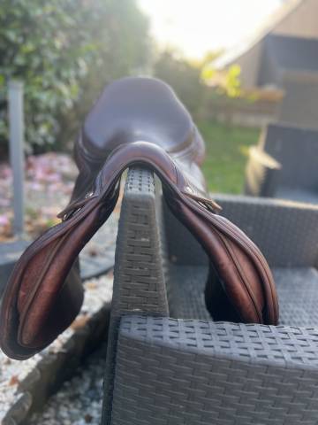 Sell&eacute; forestier doubl&eacute; veau, taille 17 