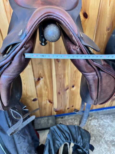Dressage Cobra 17,5