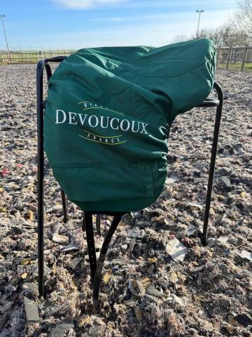Selle dressage devoucoux Makila S - Etat impeccable