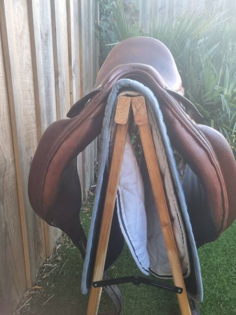 Selle dressage BELLOIR 17'