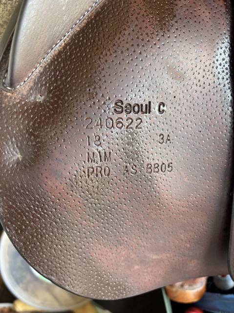 Selle S&eacute;oul 18&rsquo; pouces 2024