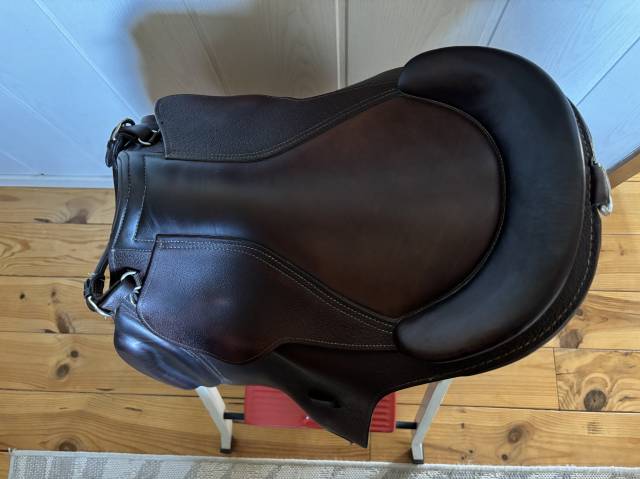 &Agrave; vendre selle Guy Cantin 