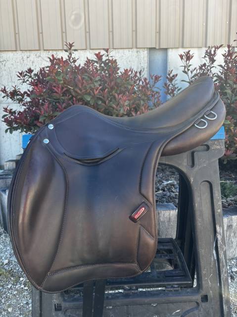 Selle Equitime 17pouces