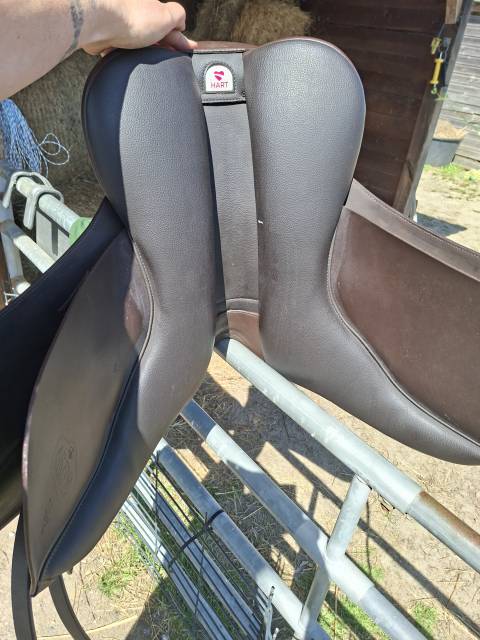 Selle arena cob 17.5"
