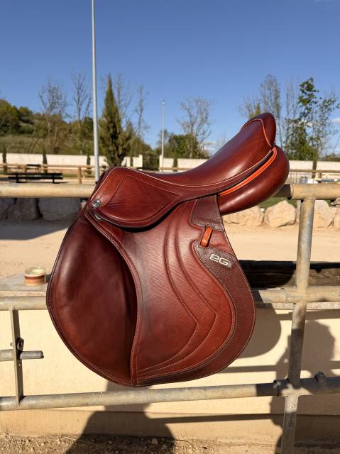 Selle CWD 2Gs Mademoiselle 17,5" 2021