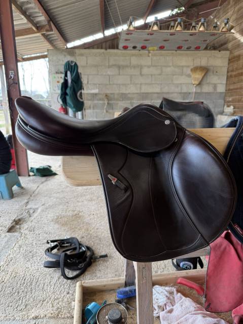 Selle Equipe Synergy 2021