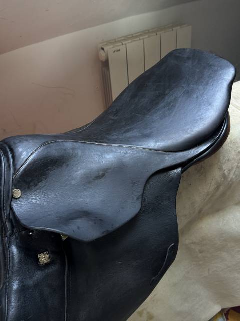 Selle mixte Stubben Siegfried II noire et fauve T.17,5/
