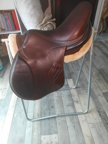 Selle Antar&egrave;s Advanced+ 17,5