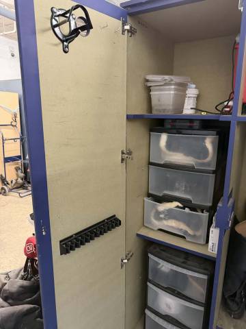 Armoire sellerie 