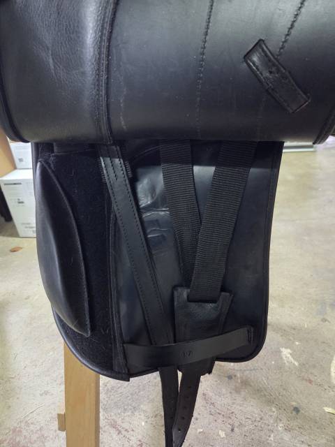 Selle de dressage