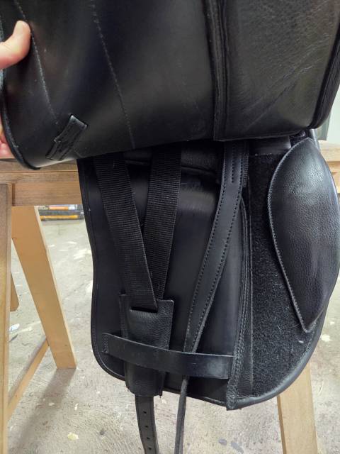 Selle de dressage