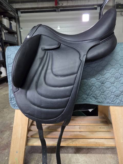 Makila Harmonie (dressage) neuve !