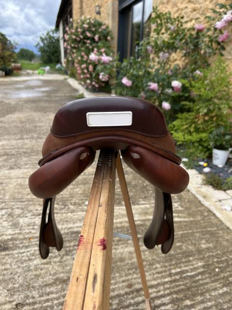 Selle club cwd taille 17