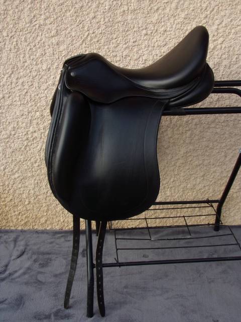 Selle Dressage Childeric DHE 17'5