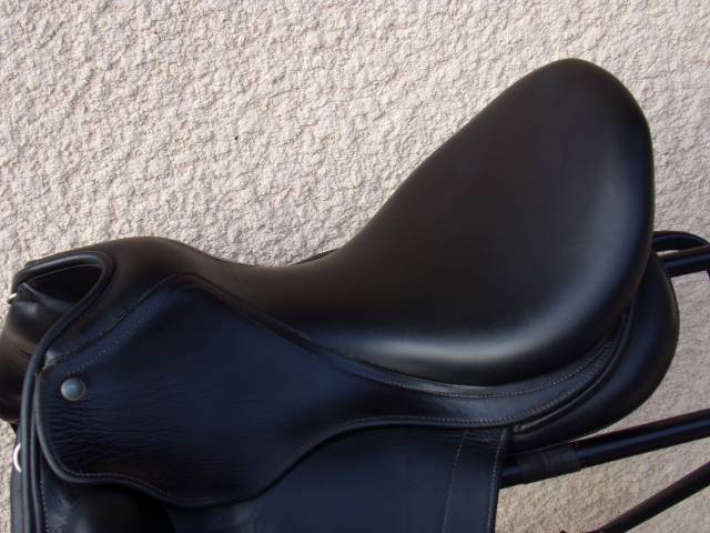 Selle Dressage Childeric DHE 17'5