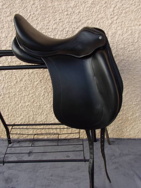 Selle Dressage Childeric DHE 17'5