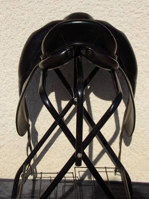 Selle Dressage Devoucoux Mendia 18' petit prix 