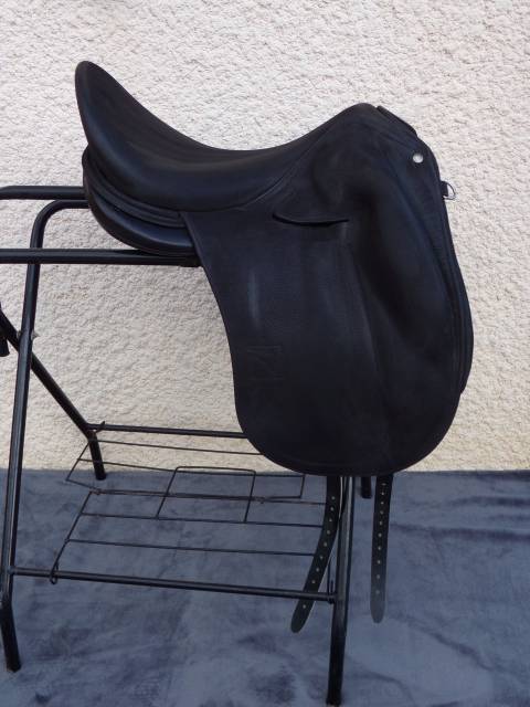 Selle Dressage Childeric DPL 17'5 &eacute;tat neuf