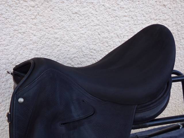 Selle Dressage Childeric DPL 17'5 &eacute;tat neuf