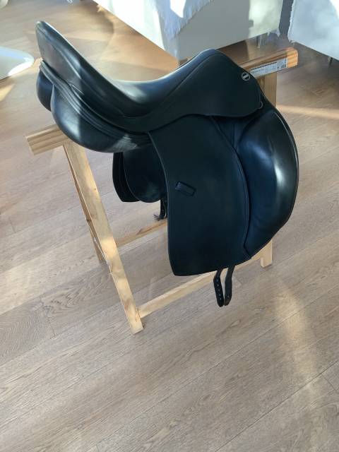 Selle dressage Erreplus Adelinde 