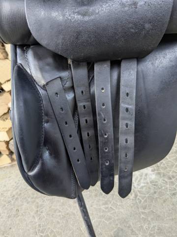 Selle d'&eacute;quitation St&uuml;bben Scout 18/31
