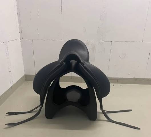 Selle de dressage Devoucoux Makila Harmonie S
