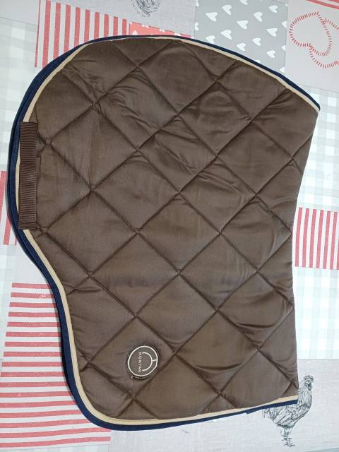 Tapis montar coup&eacute; 