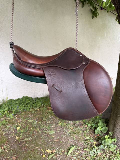Selle Eric Thomas 17 pouces mixte 