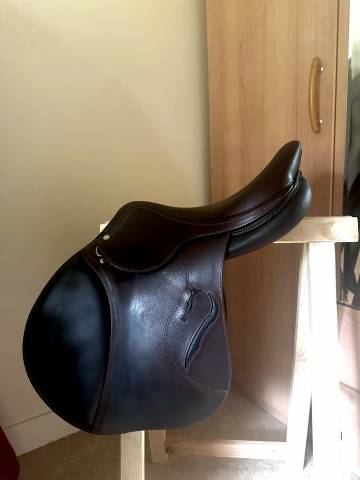 Vends selle Antar&egrave;s Connexion taille 17", quartiers 2+2