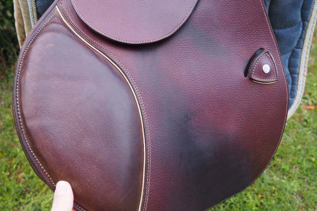 Selle mixte 17,5 pouces achet&eacute;e en 2025