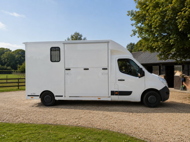  RENAULT MASTER &ndash; 2017 - 135CV &ndash; 75 000km - STALLE ACR