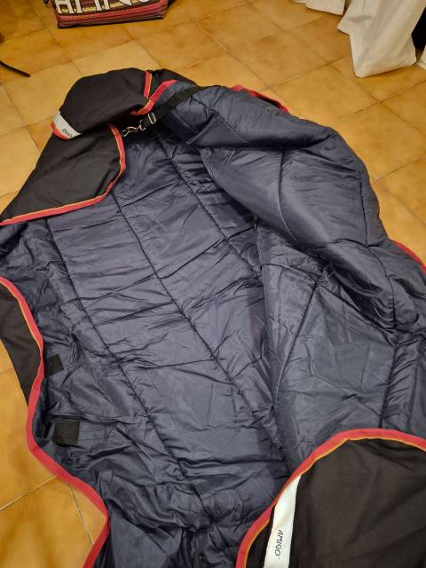 Couverture neuve ext&eacute;rieure 400gr taille 145