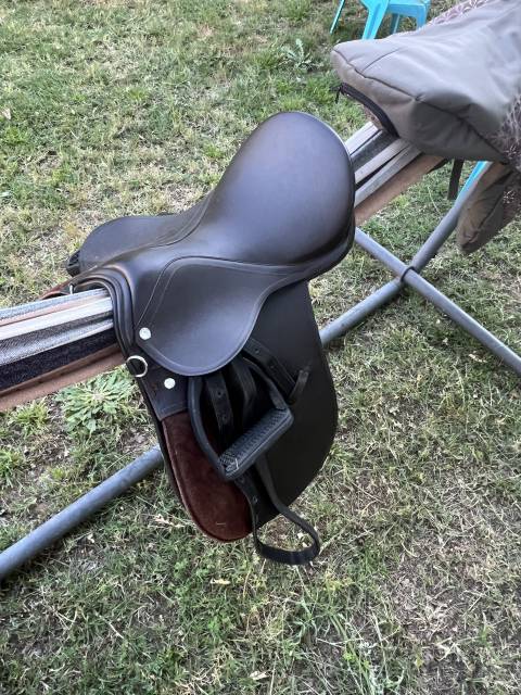 Selle mixte d&rsquo;&eacute;quitation 