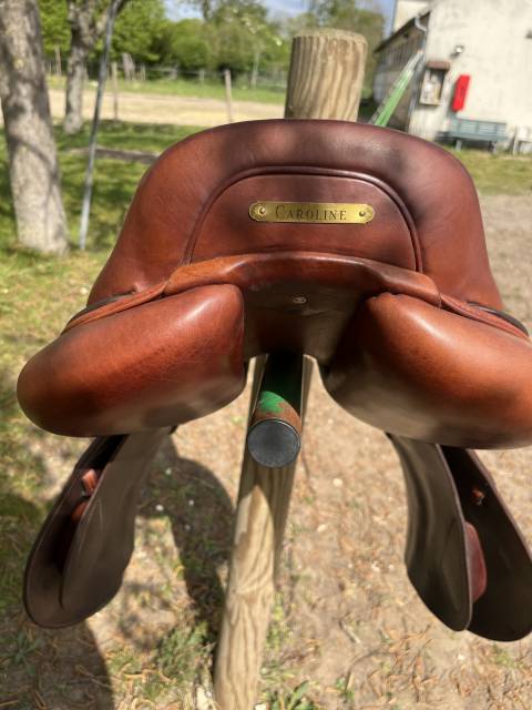Selle CWD SE02 taille 18