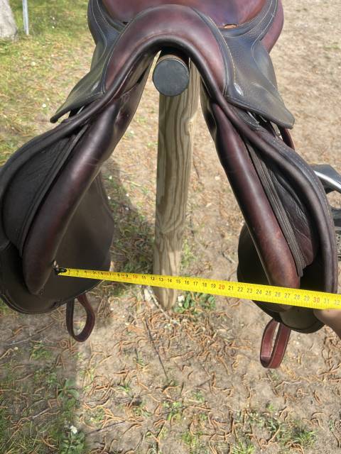 Selle CWD 18 pouces 