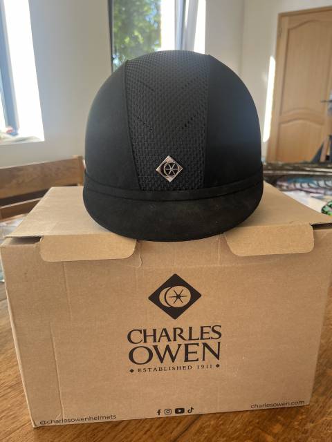 Vends casque Charles Owen neuf