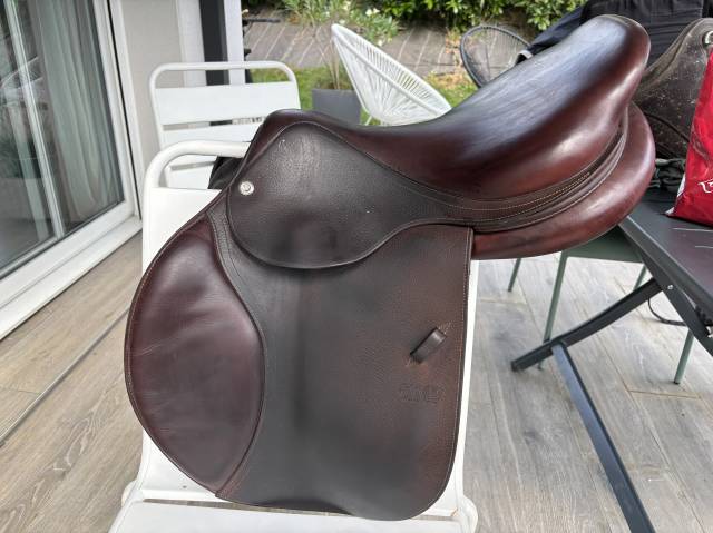 Selle mixte CWD 17,5 pouces,ann&eacute;e 2018