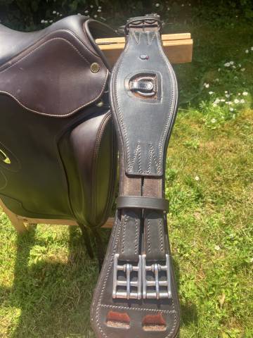 Selle dressage marron prestige, sellerie Fouilloux