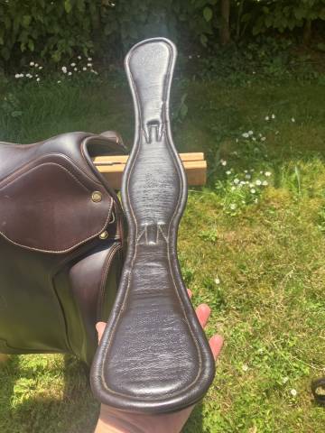 Selle dressage marron prestige, sellerie Fouilloux