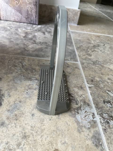 &Eacute;triers MOS &Eacute;quitation aluminium gris