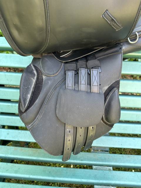 Selle Norton Pro Mixte Noire 17,5