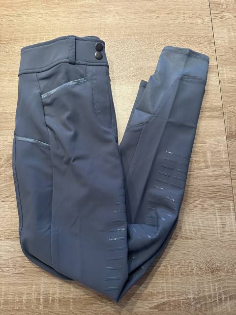 Pantalon ride and rug 