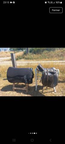Selle cuir taille cheval de trait 