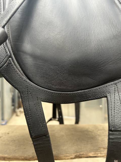 Selle dressage Devoucoux Makila Lab 