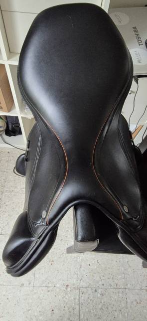 Selle l'&eacute;quipe noire expression monoquartier quartier
