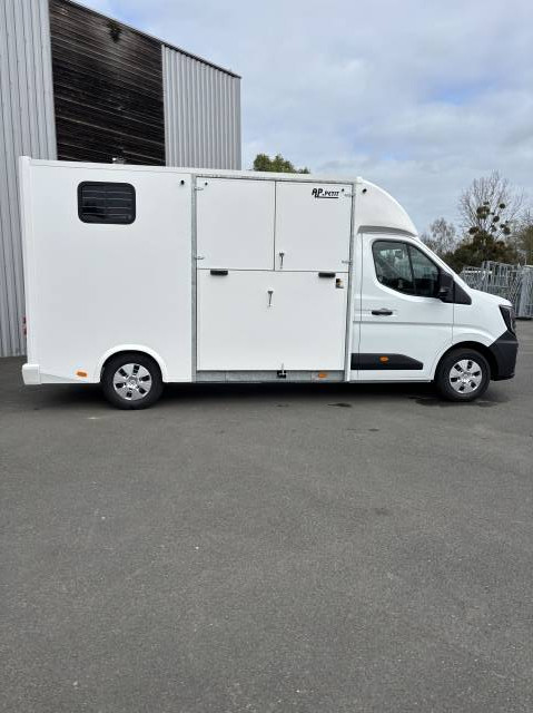 Nissan Interstar L3 170ch  carrosserie ESPRIT stalle 