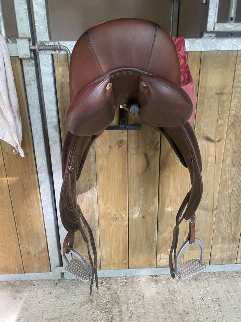 Selle de dressage cadence 