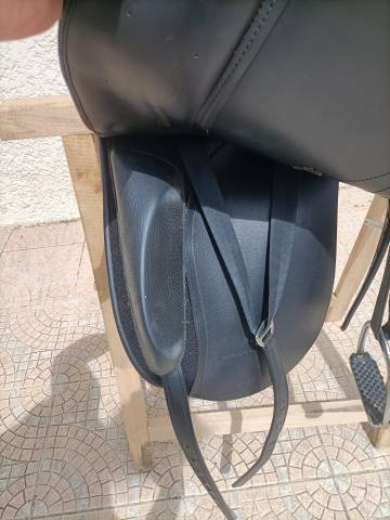 Selle de dressage Kieffer 18" noire